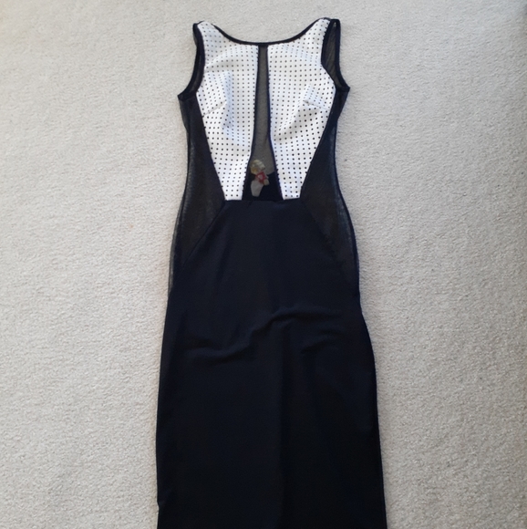 Clothes - Picture 2 of 2